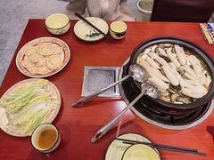 -菌之家·专业纯野生菌火锅·特色炒菌