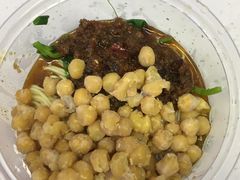 -渝之汇牛肉豌杂面