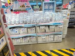 -名创优品(万达广场河东店)