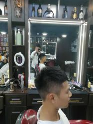 -Barber潮先生男士理发店