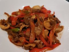 红椒花猪肉炒鲍片（例）-南景饭店(万家丽路店)