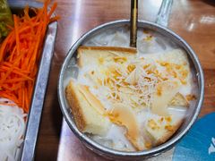 -沐毫傣泐云南菜孔雀宴•手抓饭傣味烧烤(曼听公园店)