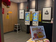 -麦当劳(上海虹桥站30B检票口楼上)