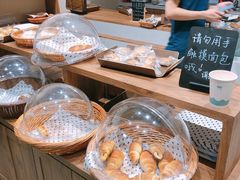 -沁屋面包店(人民东路店)