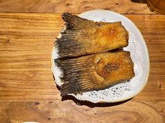 酥炸鸦片鱼尾-阿里家Miss Ali·烤肉酒馆by MIG