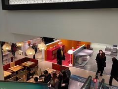 -文艺复兴百货(米兰大教堂广场店)