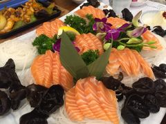 -青瓦餐厅·生鱼片·韩园烤肉(西塔店)