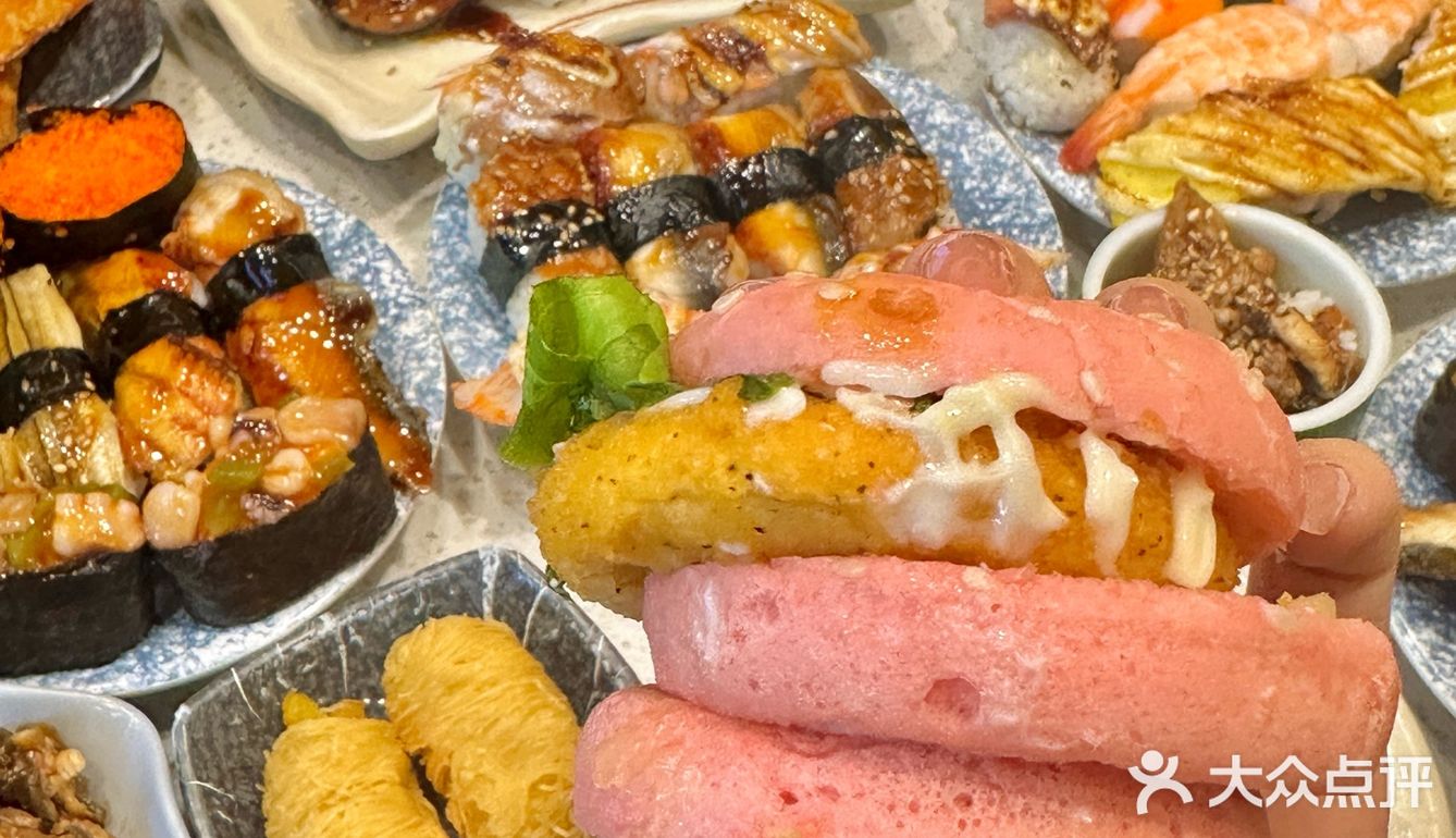 超有氛围感的日料寿司自助！新上鳗鱼饭好好吃啊