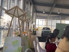 -泰州之星奔驰4S店(海陵店)