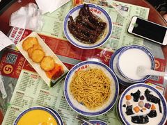 -赵记传承特色牛奶甜品(泉城广场店)