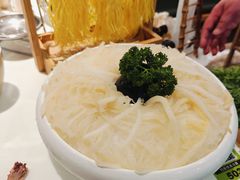 -洪氏嗨捞·猪肚鸡火锅(阳光天地店)