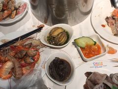 -领鲜活海鲜榴莲自助火锅(东门店)