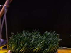 豆苗-领鲜天下·焗海鲜·花胶鸡(天目里店)