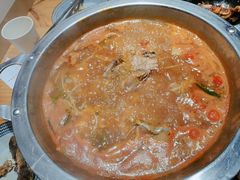 -野山舂·贵州现舂酸汤火锅(鸿通城店)