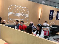 大堂-麦当劳(北京大兴机场二层国内到达(安检外)店)