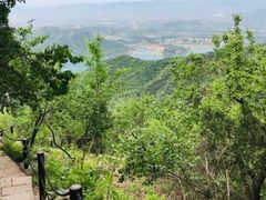 -蟒山国家森林公园天池停车场