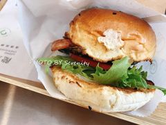 蘑菇培根牛肉堡-龙治汉堡(中华城店)