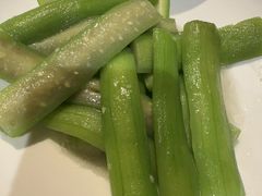 -渝信川菜 · 川味家常菜(财富购物中心店)