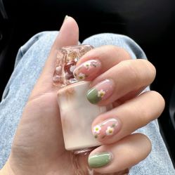 -桃色美甲沙龙