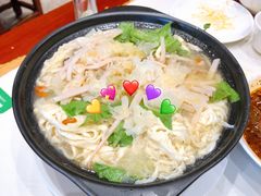 三鲜伊府面-郑州烤鸭总店