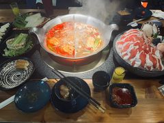 -湊湊火锅·茶憩(南京东路悦荟店)