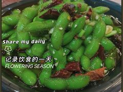 -肥肥虾庄·金牌油焖大虾(汉口城市广场店)