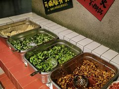 -红九格老火锅(三峡广场店)