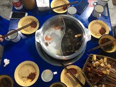 -马路边边·成都串串(翠柏路店)