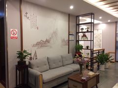 -鸿泰龙·天下易行·足道·SPA(来福士店)