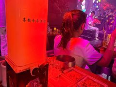-喜鹊音乐酒馆(西街店)