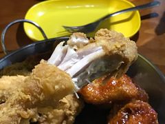 -BHC炸鸡(明洞总店)