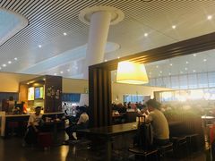大堂-麦当劳(杭州东站高铁店)