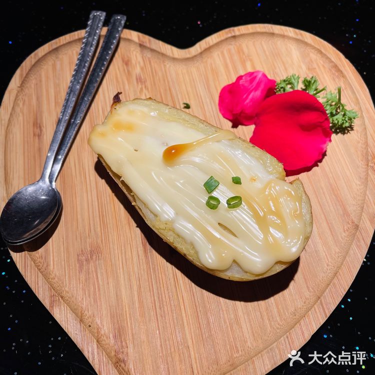 北京路火爆海鲜大餐!生蚝plus随便吃!