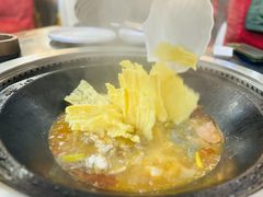 -老刘生态大鱼坊铁锅炖鱼(赛马场店)