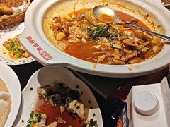 -魏铭鱼头捞饭(晋阳路店)