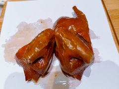 红烧乳鸽-汤城小厨•粤菜•靓汤(西直门凯德MALL店)