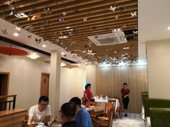 大堂-丹江口渔村·湘味厨房(桃园店)