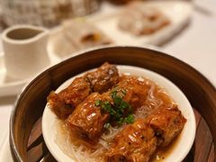 鲍汁腐皮卷-翡翠小城·海鲜豆捞·广式点心(老佛爷店)