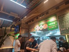 -云阿蛮云南生烫牛肉米线(奉贤路店)