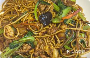 Special Seafood Fried Noodles