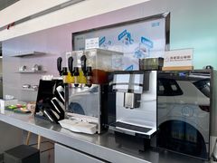 -比亚迪上海弘仁4S(杨浦店)