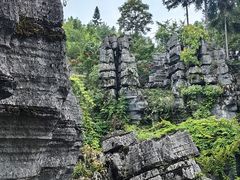 -梭布垭石林景区