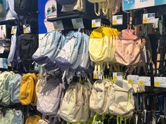 -迪卡侬(高新万达店)