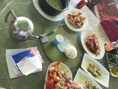 -四川小胡子海鲜(丁村万人海鲜广场店)