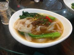 牛腩汤河粉-御膳粥·牛乳粥底火锅·地道顺德菜(容桂店)