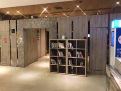 -西安大雁塔科技大学地铁站亚朵酒店