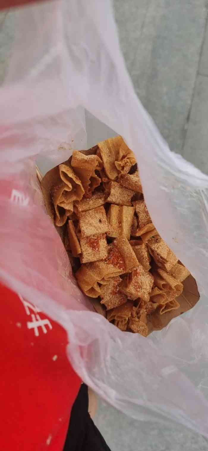 9元「童年炸豆皮」口味偏甜,油炸的非常非常脆