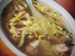 蟹粉小馄饨-忆秦园小笼包(惠山古镇总店)