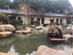 -湘力力小院·鱼汤泡饭(枫林路店)