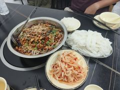-周良天山牛杂城(天山路总店)